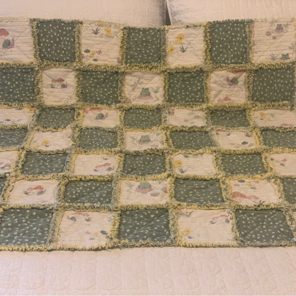 New Handmade rag quilt